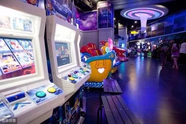 以后，未成年人不能去游戏厅玩游戏了，除国家法定节假日外……